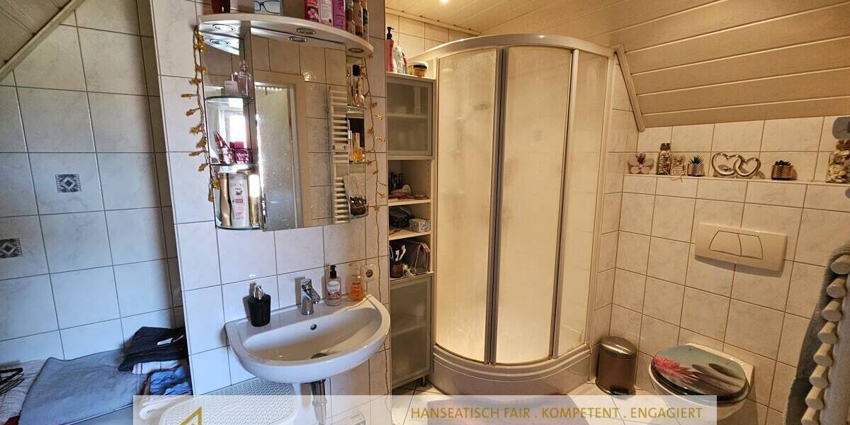 Mehrfamilienhaus, Wohnhaus Thedinghausen - 7 Zimmer, 218 m&sup2;, 279.000&euro; | Angebot:25688787