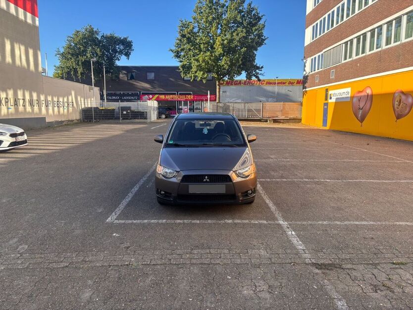 Mitsubishi Colt 96.600 km 3.500 € Bremen 28357