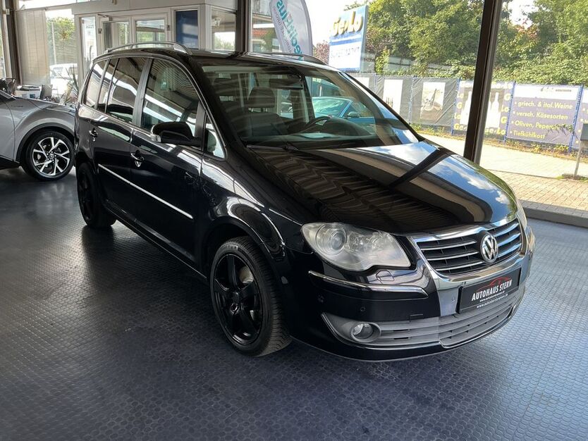 VW Touran 173.000 km 7.990 € Bremen 28201