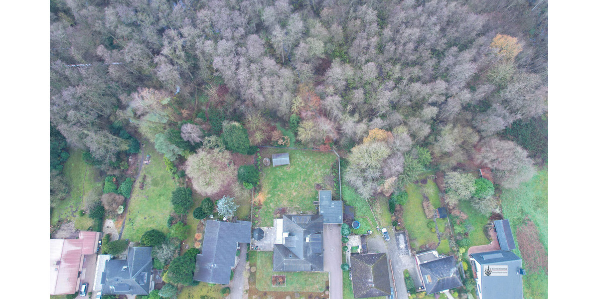 Wohnen und Arbeiten unter einem Dach +2.500 m² Waldgrundstück Sauna+Holzhäuschen Wintergarten+Kamin - Zweifamilienhaus Syke | Angebot:24213006