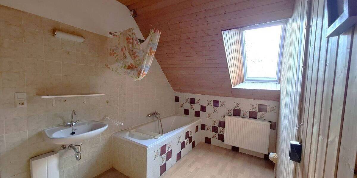 Einfamilienhaus Berne Ollen - 1 Zimmer, 220 m&sup2;, 279.000&euro; | Angebot:26388780