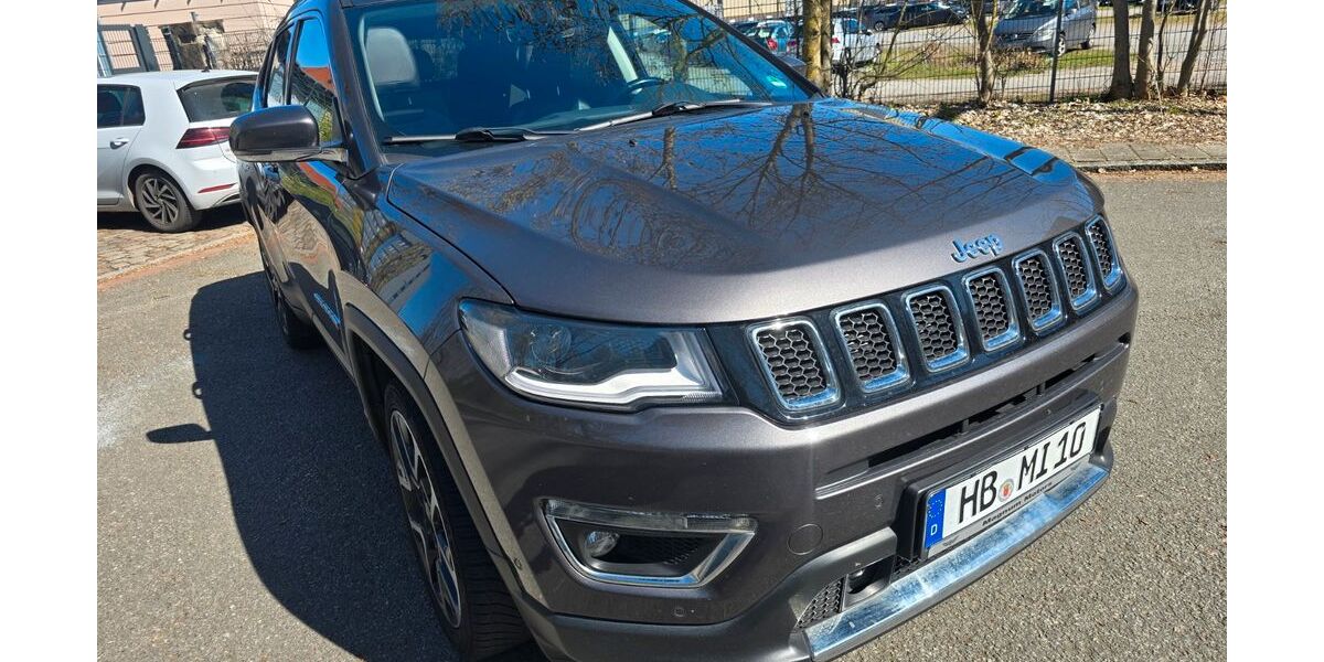 Jeep Compass 81.000 km 18.900 &euro; Bremen 28201