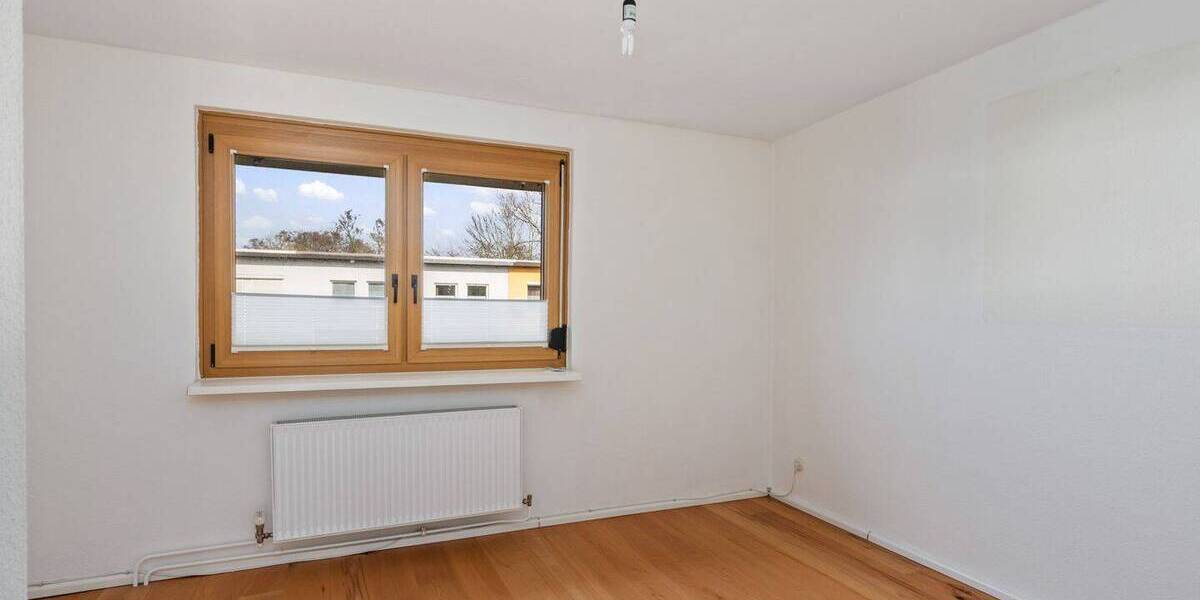 Reihenmittelhaus Bremen Neue Vahr Südost - 3 Zimmer, 77 m&sup2;, 229.000&euro; | Angebot:26015192