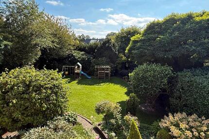 Provisionsfrei - Großzügiges Zuhause im Bremen-Oberneuland 8 zimmer