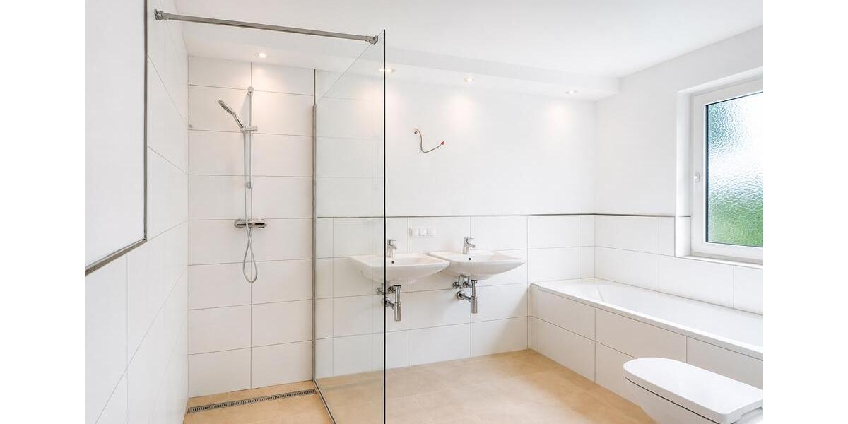 Erdgeschoßwohnung Syke - 4 Zimmer, 131 m&sup2;, 399.000&euro; | Angebot:26891338