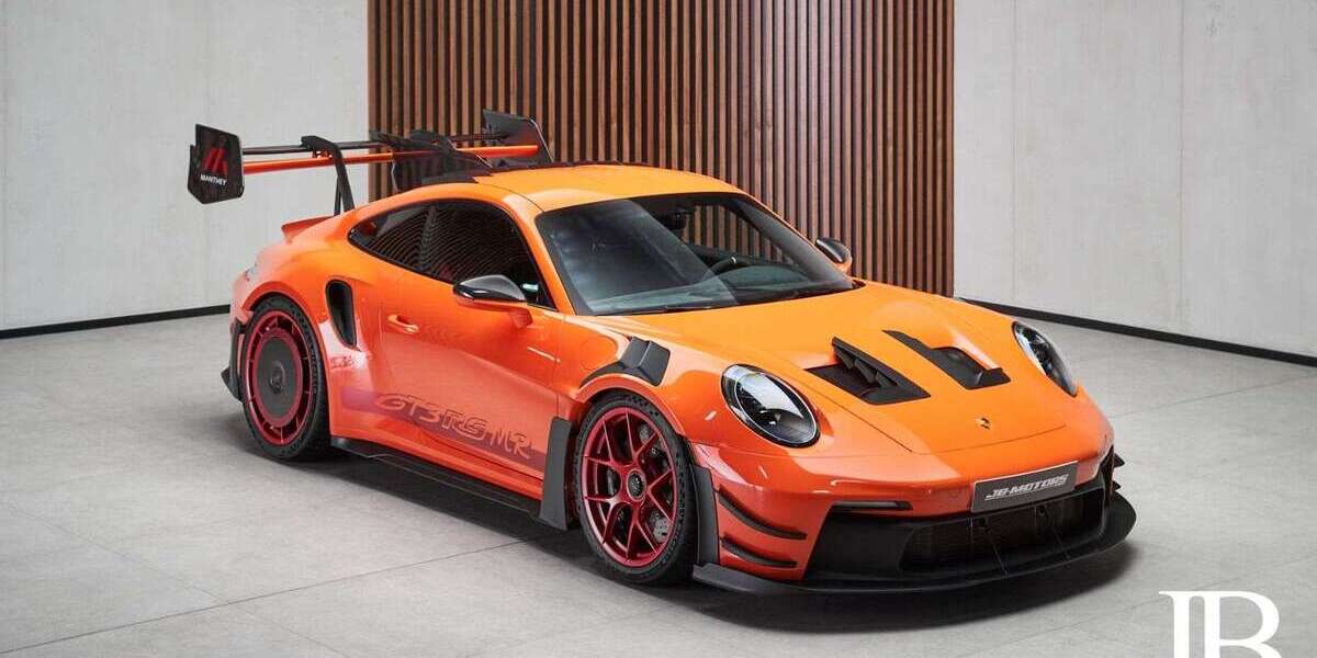 Porsche 992 1.800 km 374.850 &euro; Stuhr 28816