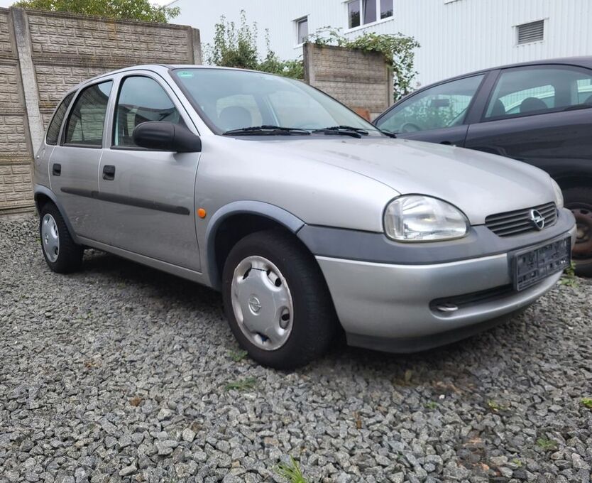 Opel Corsa 119.000 km 2.600 € Bremen 28195
