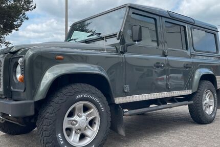 Land Rover Defender 195.772 km 24.900 € Bremen 28307