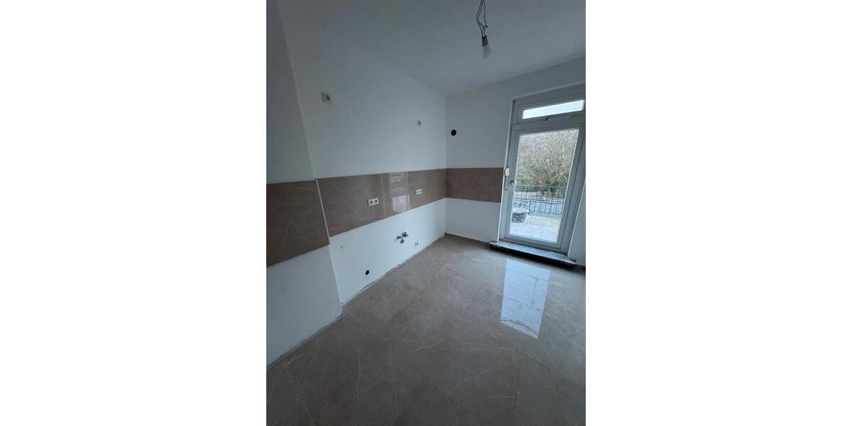 Hochparterre Bremen Huchting - 5 Zimmer, 100 m&sup2;, 1.500&euro; | Angebot:24694370