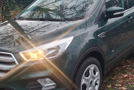 Ford Kuga 116.000 km 10.950 &euro; Bremen 28201