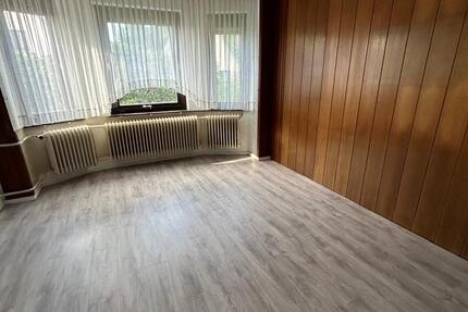 Haus Delmenhorst Bungerhof - 4 Zimmer, 150 m&sup2;, 1.200&euro; | Angebot:27610537