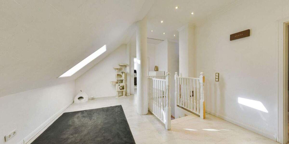 Mehrfamilienhaus, Wohnhaus Delmenhorst Deichhorst - 9 Zimmer, 295 m&sup2;, 689.000&euro; | Angebot:25864948