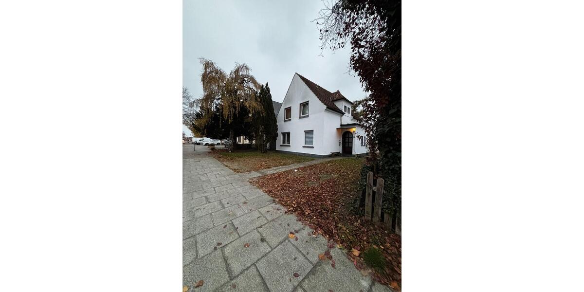 Einfamilienhaus Bremen Huchting - 8 Zimmer, 162 m&sup2;, 310.000&euro; | Angebot:24831515