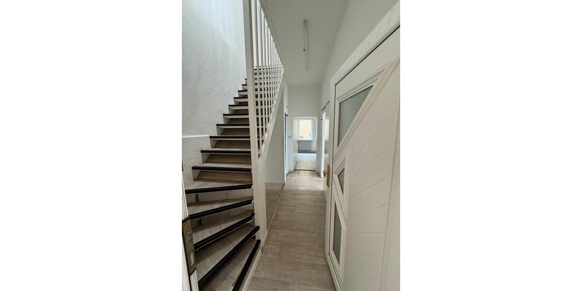 Miete: Doppelhaushälfte in Delmenhorst mit Terasse 4 zimmer