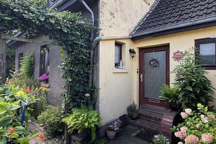 Haus Bremen Burglesum - 4 Zimmer, 81 m&sup2;, 159.000&euro; | Angebot:26905494