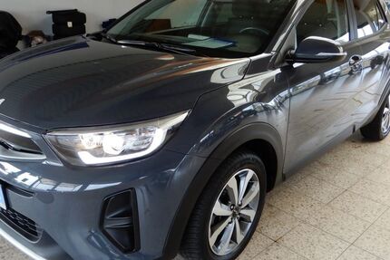 Kia Stonic 61.000 km 13.990 &euro; Syke 28857