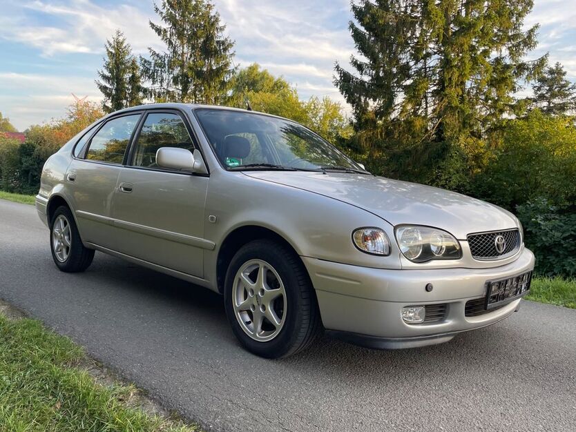 Toyota Corolla 157.000 km 3.490 € Bremen 28197
