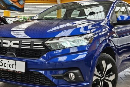 Dacia Sandero 5.000 km 16.975 € Wallhöfen bei Bremen 27729