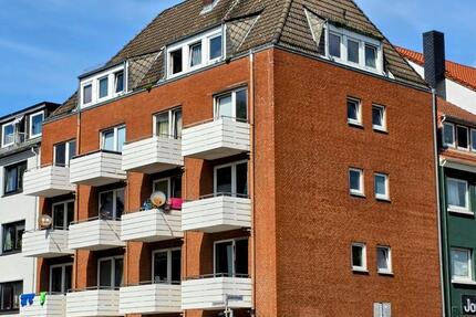 Helle Single Wohnung mit Küche und Balkon in Findorff