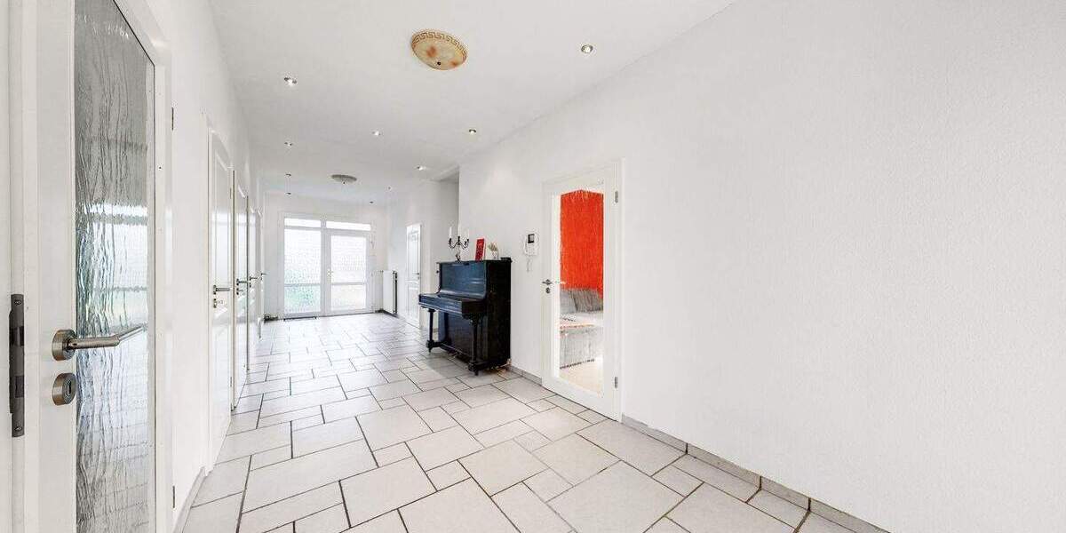 Mehrfamilienhaus, Wohnhaus Ganderkesee - 9 Zimmer, 210 m&sup2;, 399.000&euro; | Angebot:25693011