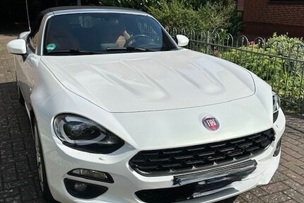 Fiat 124 Spider 59.800 km 18.390 € Ottersberg 28870