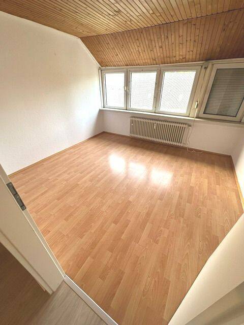 4 ZKB mit Balkon über 2 Etagen im Dachgeschoss eines 3 Familienhauses in Bremen Oslebshausen zu vermieten 4 zimmer