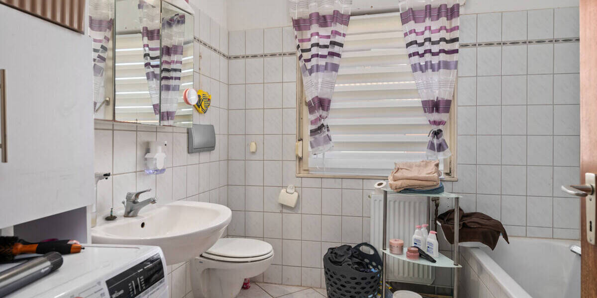 Mehrfamilienhaus, Wohnhaus Schwarme - 4 Zimmer, 188 m&sup2;, 225.000&euro; | Angebot:26515155