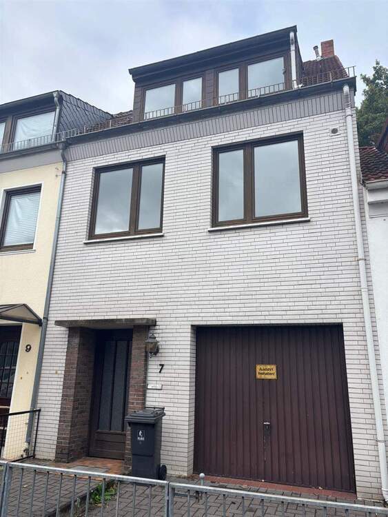 Reihenhaus in Wesernähe bietet zahlreiche Gestaltungsmöglichkeiten 5 zimmer