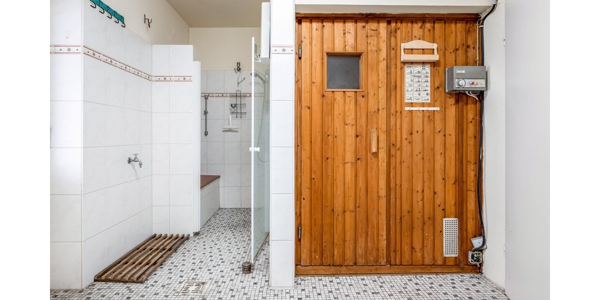 Einfamilienhaus Oyten Oyterdamm - 7 Zimmer, 392 m&sup2;, 485.000&euro; | Angebot:25862502