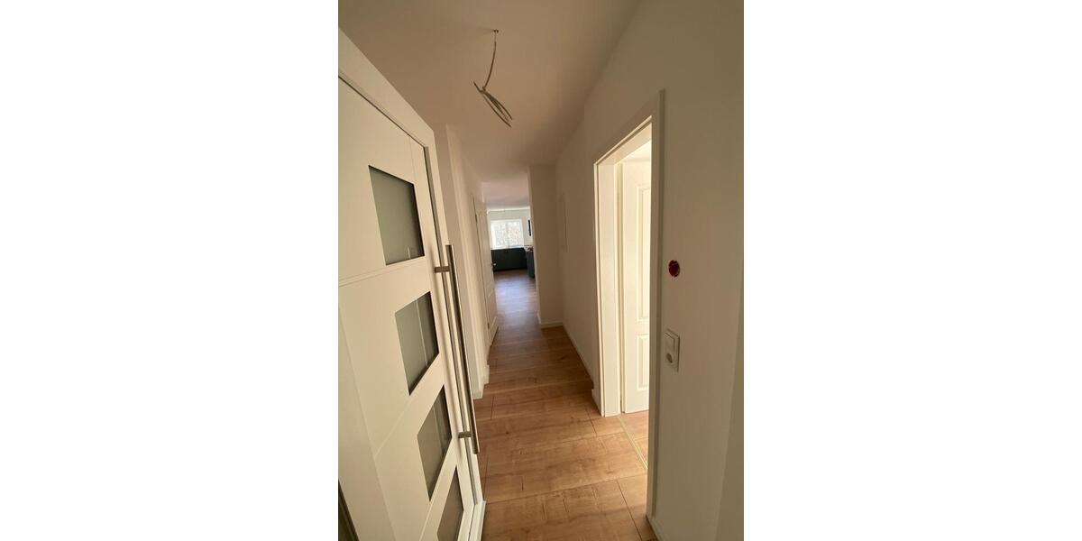 Dachgeschoßwohnung Bremen Hemelingen - 4 Zimmer, 97 m&sup2;, 1.250&euro; | Angebot:25645799