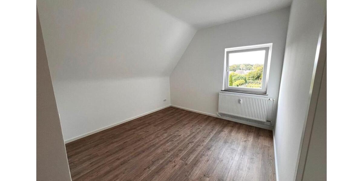 Mehrfamilienhaus, Wohnhaus Bremen Blumenthal - 8 Zimmer, 250 m&sup2;, 625.000&euro; | Angebot:26134214