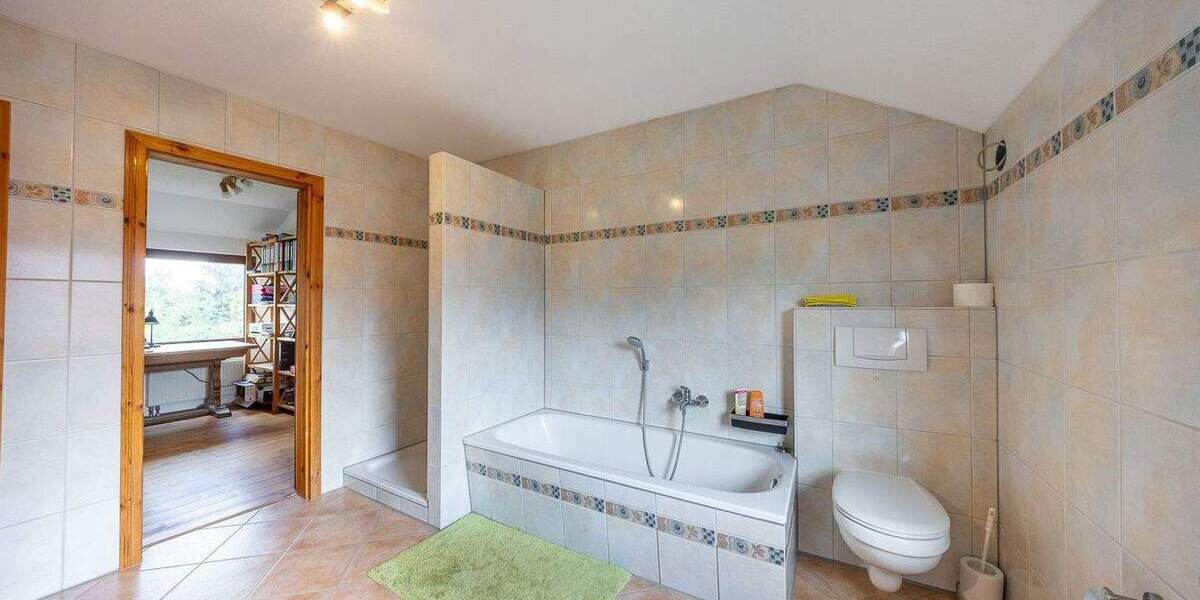 Mehrfamilienhaus, Wohnhaus Wilstedt - 8 Zimmer, 259 m&sup2;, 349.000&euro; | Angebot:25667674