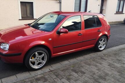 VW Golf 129.000 km 2.250 &euro; Syke 28857