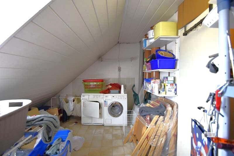 Solides Reihenmittelhaus Ideal für Familie mit 4 Personen auch für Home Office +EBK +Garage +Garten - Reihenhaus Bremen Neustadt | Angebot:26560638