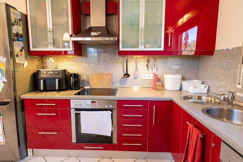 *** WIEDER VERFÜGBAR - CARPORT, TERRASSE, GLASFASER, VOLLBAD uvm. direkt neben kleinem PARK *** 4 zimmer