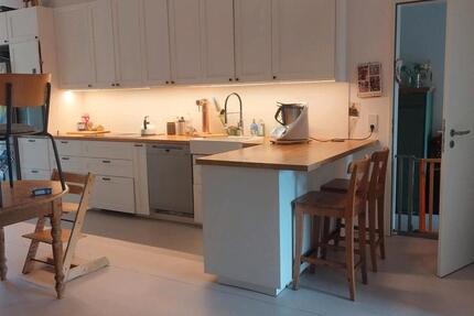 wunderschöne Wohnung zur Zwischenmiete, teilmöbliert 4 zimmer