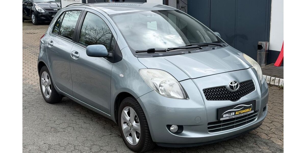 Toyota Yaris 167.000 km 2.990 &euro; Bremen 28219
