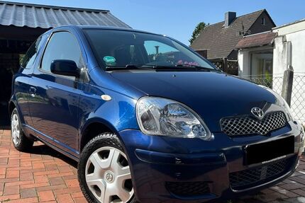 Toyota Yaris 180.000 km 1.449 &euro; Bremen 28779