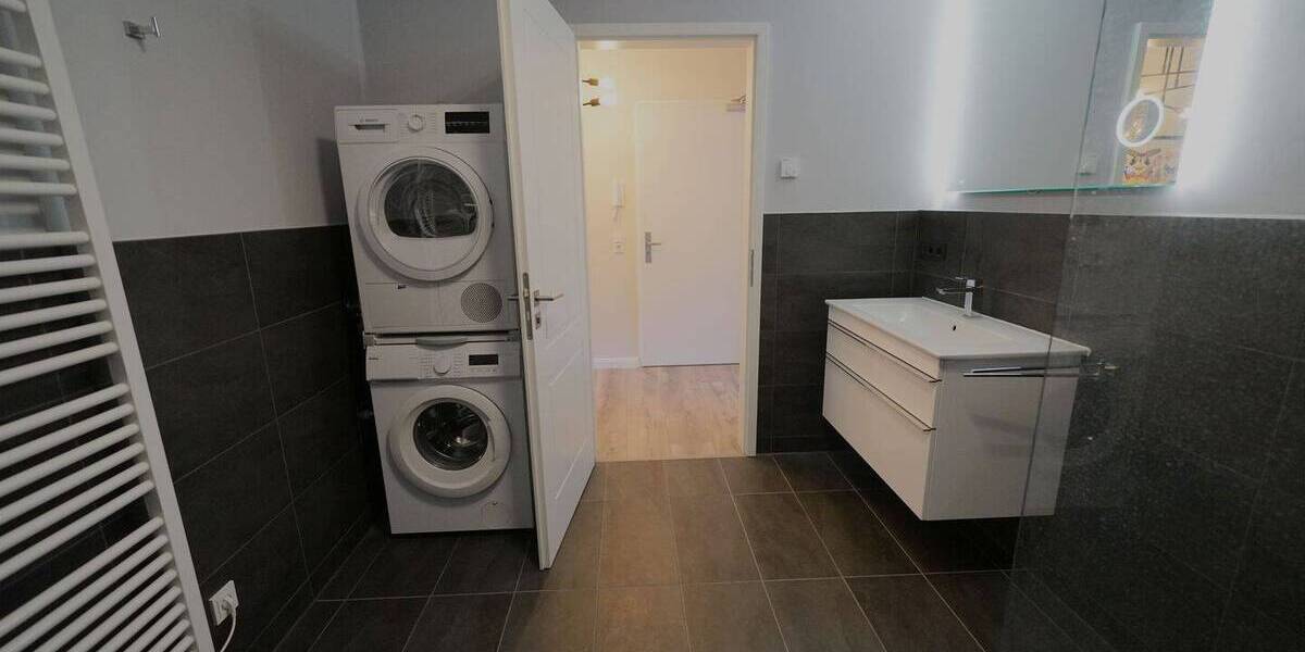 Etagenwohnung Bremen Woltmershausen - 2 Zimmer, 73 m&sup2;, 1.590&euro; | Angebot:26064588