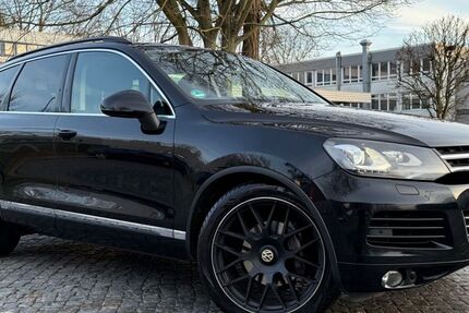 VW Touareg 249.600 km 13.990 &euro; Bremen 28329
