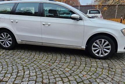 VW Passat 247.000 km 5.600 € Bremen 28215