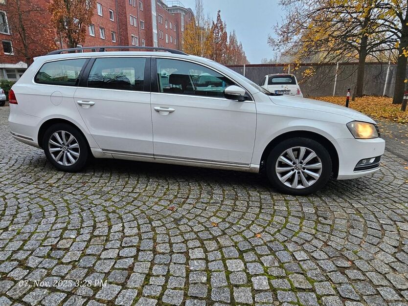 VW Passat 247.000 km 5.600 € Bremen 28215