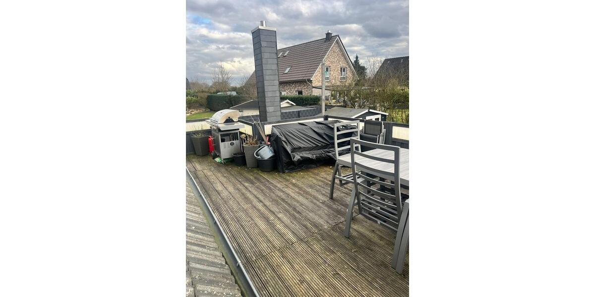 Dachgeschoßwohnung Schwanewede - 3.5 Zimmer, 120 m&sup2;, 900&euro; | Angebot:25368322