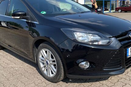 Ford Focus 111.500 km 9.799 € Syke 28857