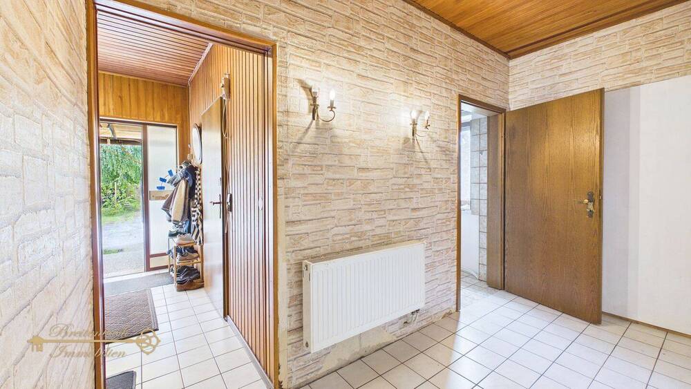 Mehrfamilienhaus, Wohnhaus Achim Uesen - 7 Zimmer, 220 m&sup2;, 430.000&euro; | Angebot:26875038