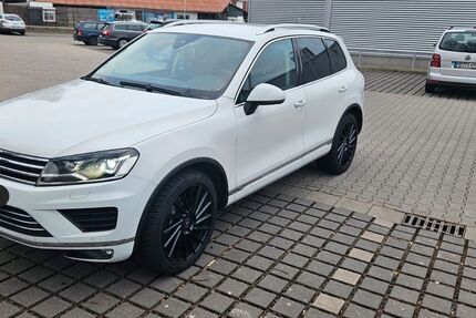 VW Touareg 218.000 km 16.500 &euro; Bremen 28325