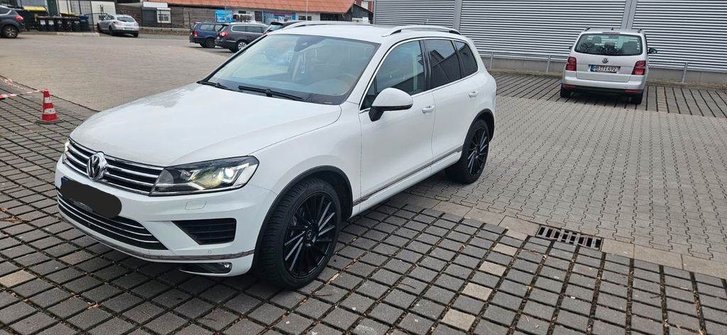 VW Touareg 218.000 km 16.500 &euro; Bremen 28325