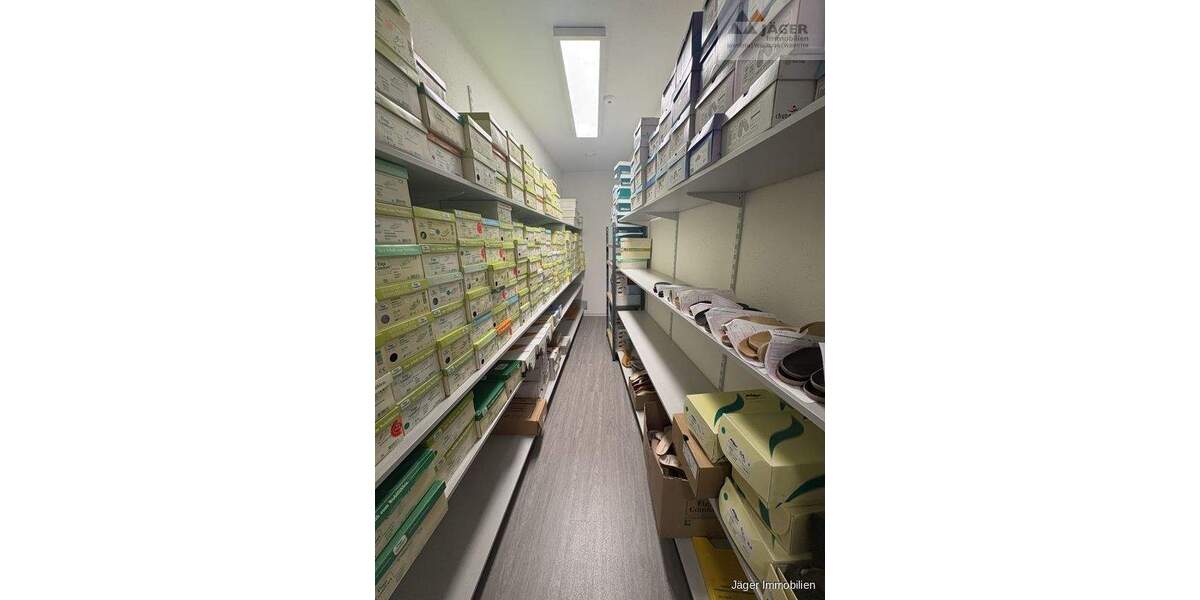 Gewerbeobjekt Ganderkesee - 2.100&euro; | Angebot:24424112