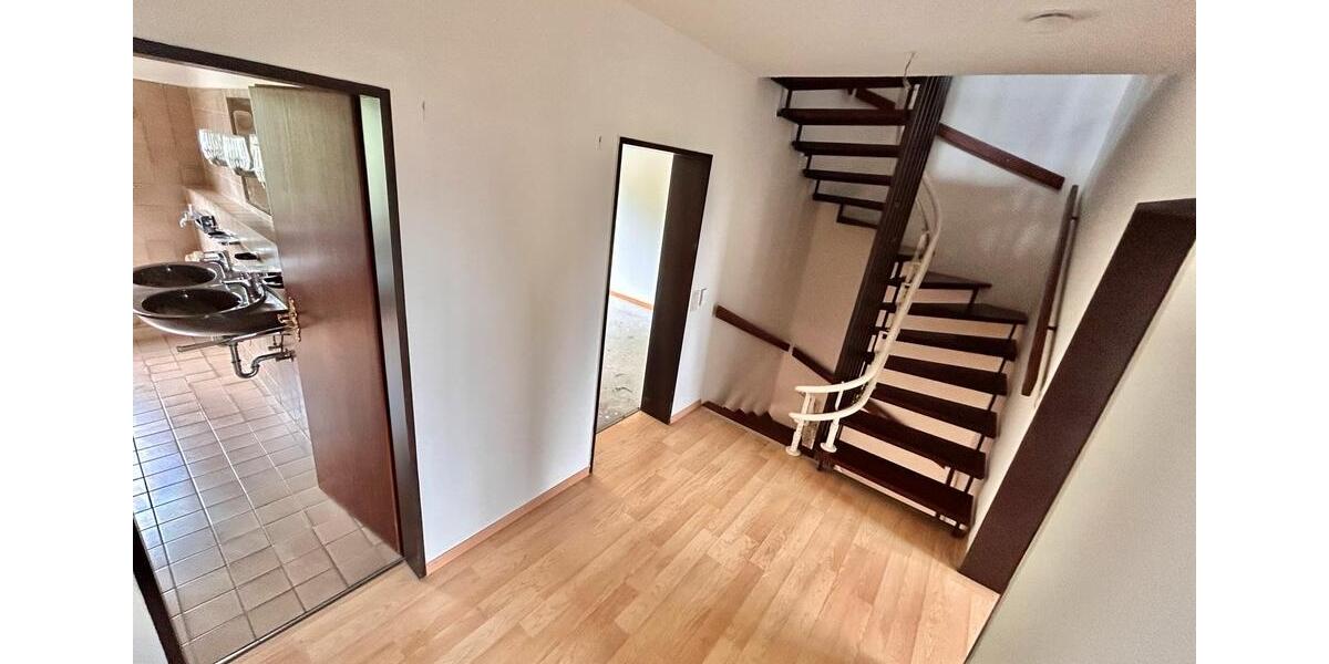 Reihenhaus Bremen Hemelingen - 6 Zimmer, 150 m&sup2;, 348.000&euro; | Angebot:27024459