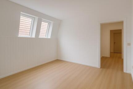 Modernisiertes Haus mit 5 Zimmern & Garten zur Miete – ab Juni 5 zimmer